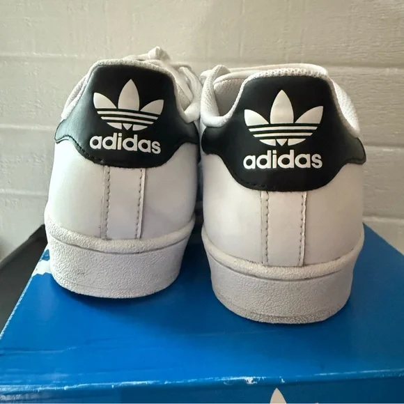 Adidas Superstar White Sneakers with Black Stripes - Picture 2 of 5